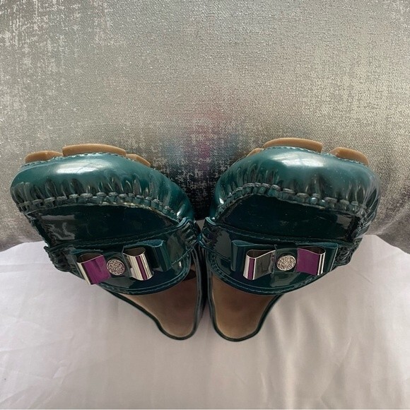Vince Camuto Bow Tie Decor Green Patent Leather Flats Loafer Shoe Size 7M - Picture 9 of 11